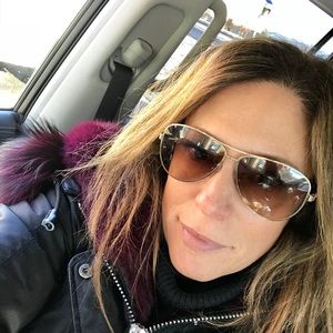 Meet your Posher, Stacey